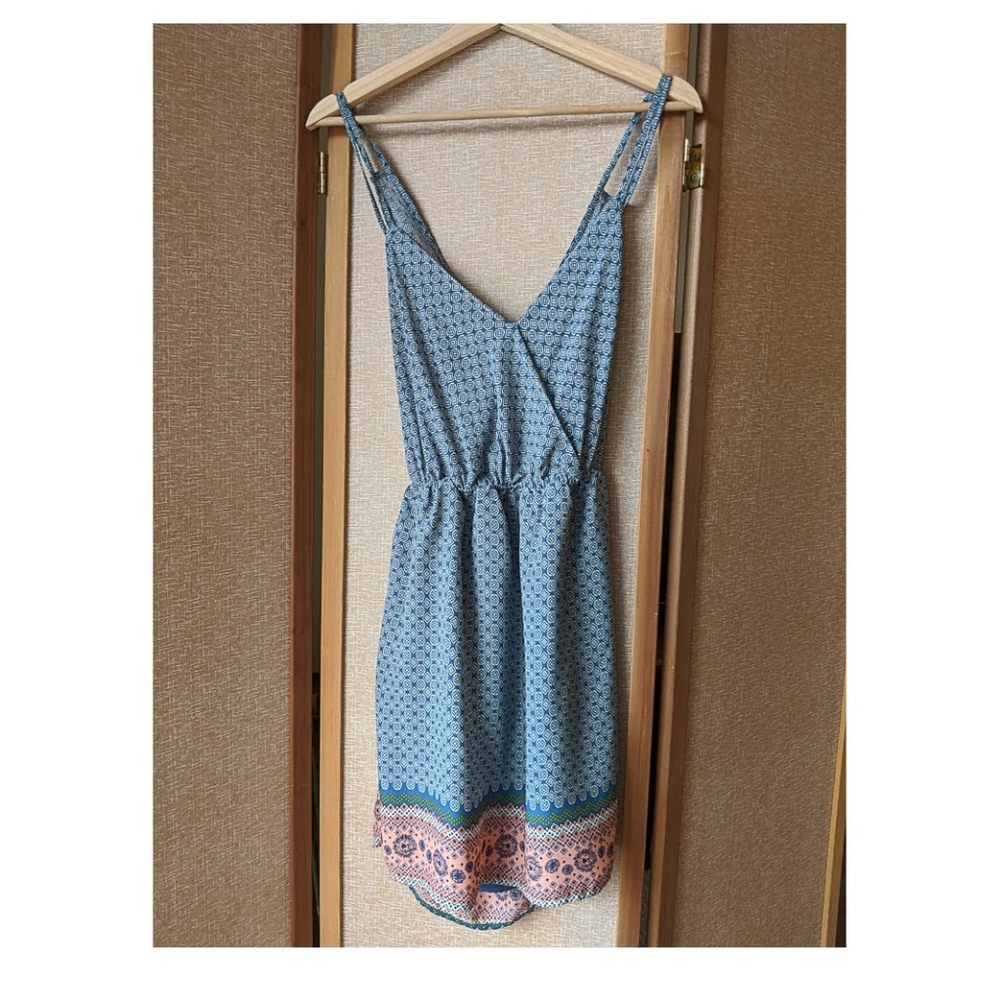 Blue patterned dress with cute crisscross back